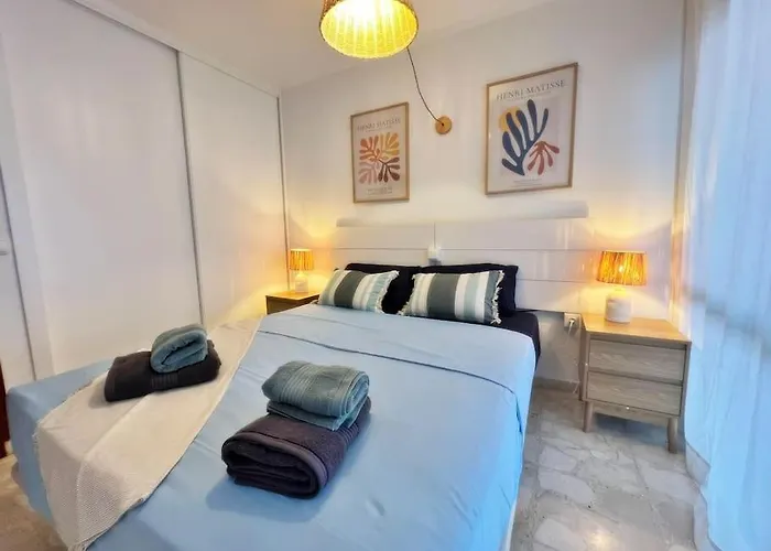 Magnifico Y Amplio Con Terraza شقة فوينخيرولا