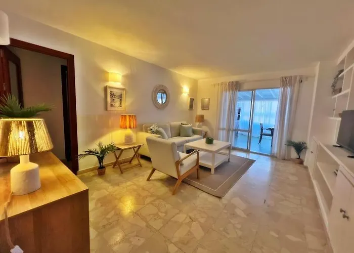 Magnifico Y Amplio Con Terraza فوينخيرولا