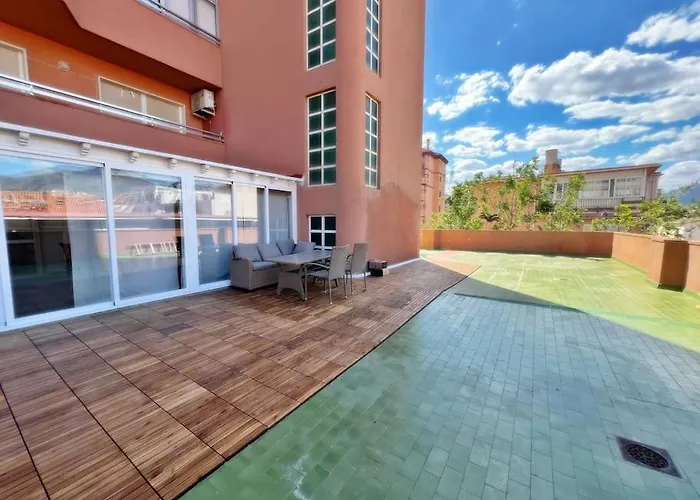 Magnifico Y Amplio Con Terraza فوينخيرولا