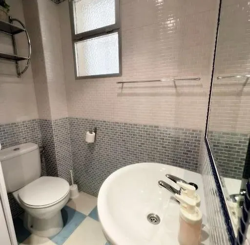 Magnifico Y Amplio Con Terraza فوينخيرولا